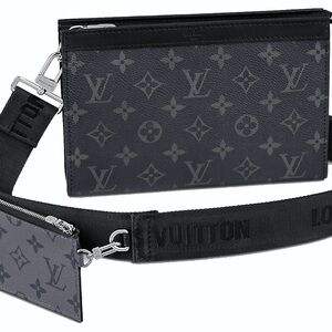Louis Vuitton Gaston Wearable Wallet
Monogram Eclipse Reverse Black